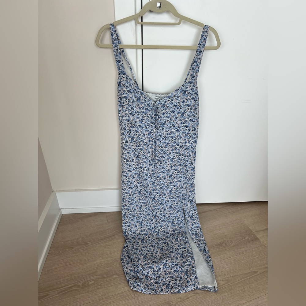 Abercrombie & Fitch Blue and White Midi Dresss